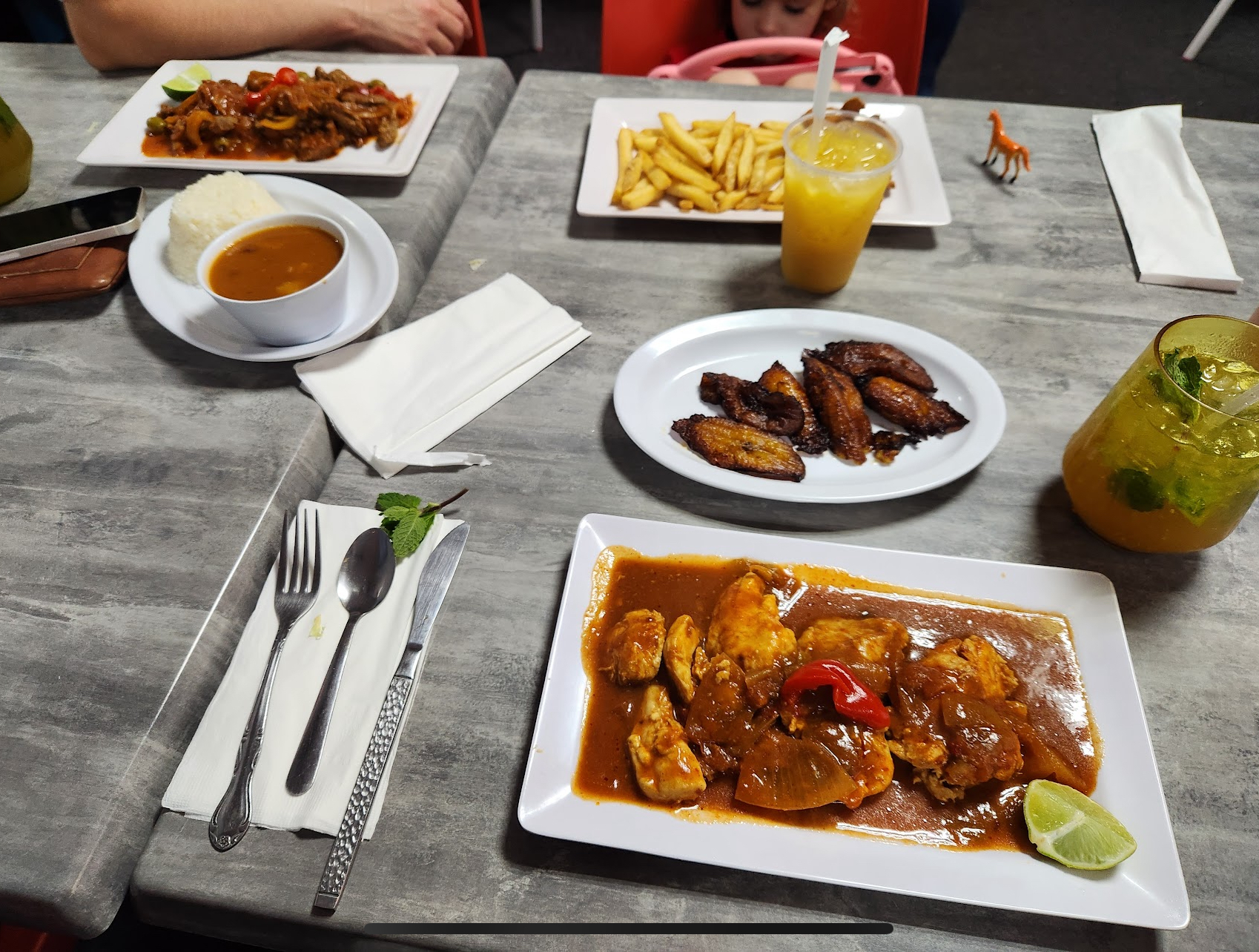 El Tunel Restaurant 3